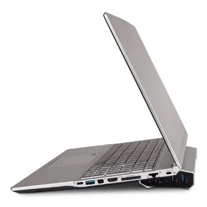 Frontansicht des Notebooks Terra Mobile 1550