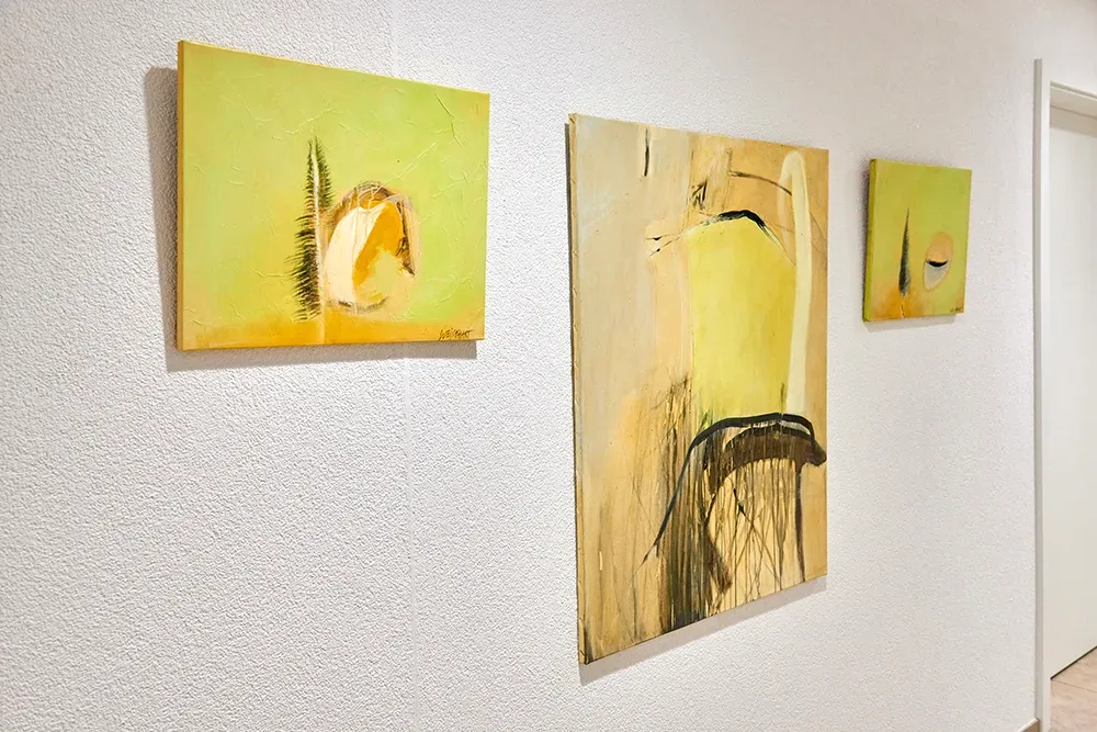 Wechselausstellung: Bilder des örtlichen Künstlers Karl Weichhart