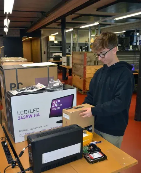 Lernender bei der Ausbildung zum Informatiker EFZ Plattformentwicklung bei Vitodata