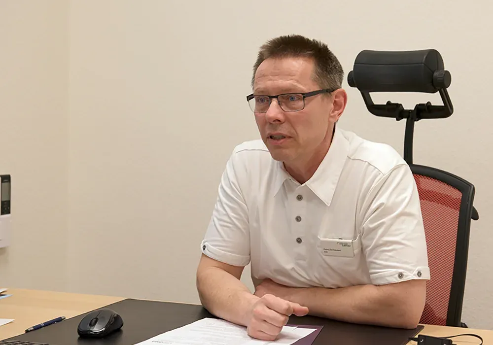 Dr. med. René Zenhäusern, Facharzt für Physikalische Medizin und Rehabilitation, Zürich